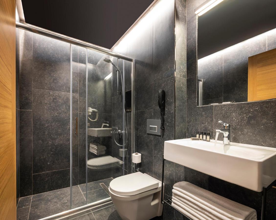 Marius Hotel Istanbul Bagian luar foto