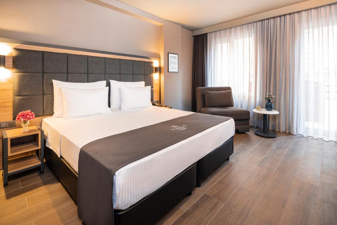 Marius Hotel Istanbul Bagian luar foto