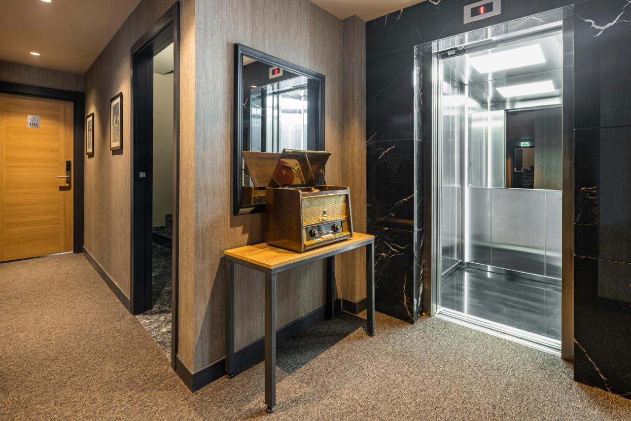 Marius Hotel Istanbul Bagian luar foto